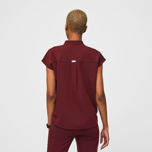 figs Rafaela Oversized Scrub Top™ Burgundy XS - Picture 3 of 10